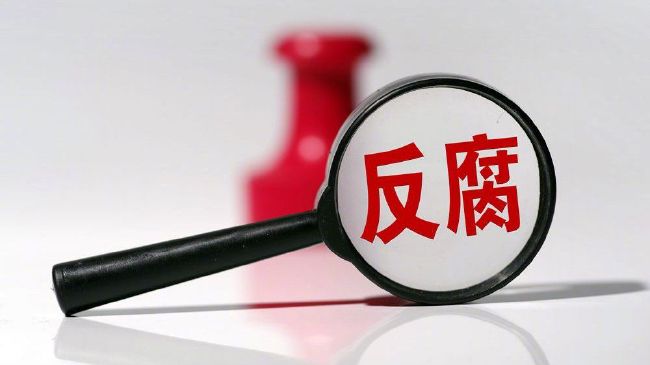 曼城全队身价12.6亿欧，哥本哈根则是6600万欧（16强倒二是拉齐奥2.8亿），曼城身价约是哥本哈根的20倍。